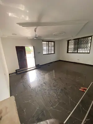 3bdrm Apartment in Lakeside Estate, Ashaley Botwe for rent
