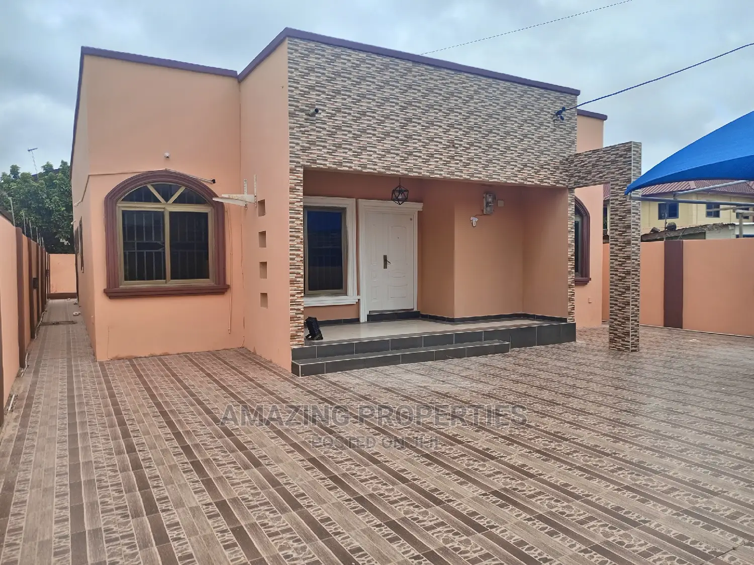 3bdrm House in For Rent 3 Bedrooms for rent