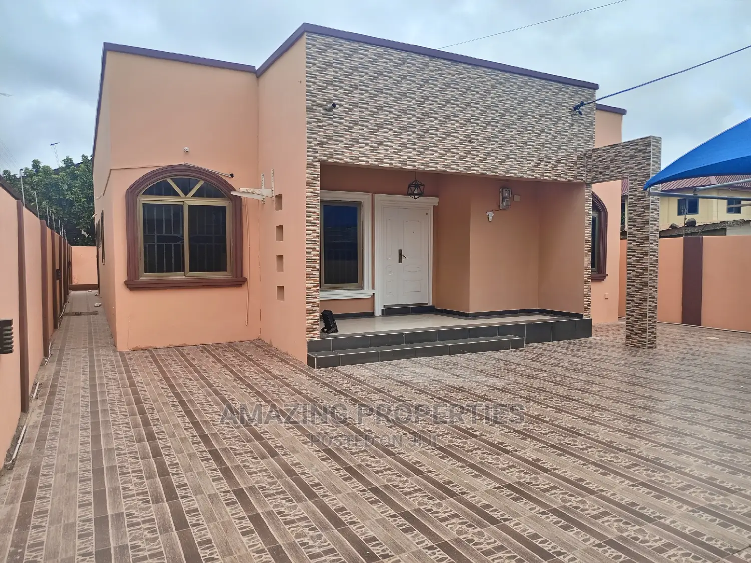 3bdrm House in For Rent 3 Bedrooms for rent