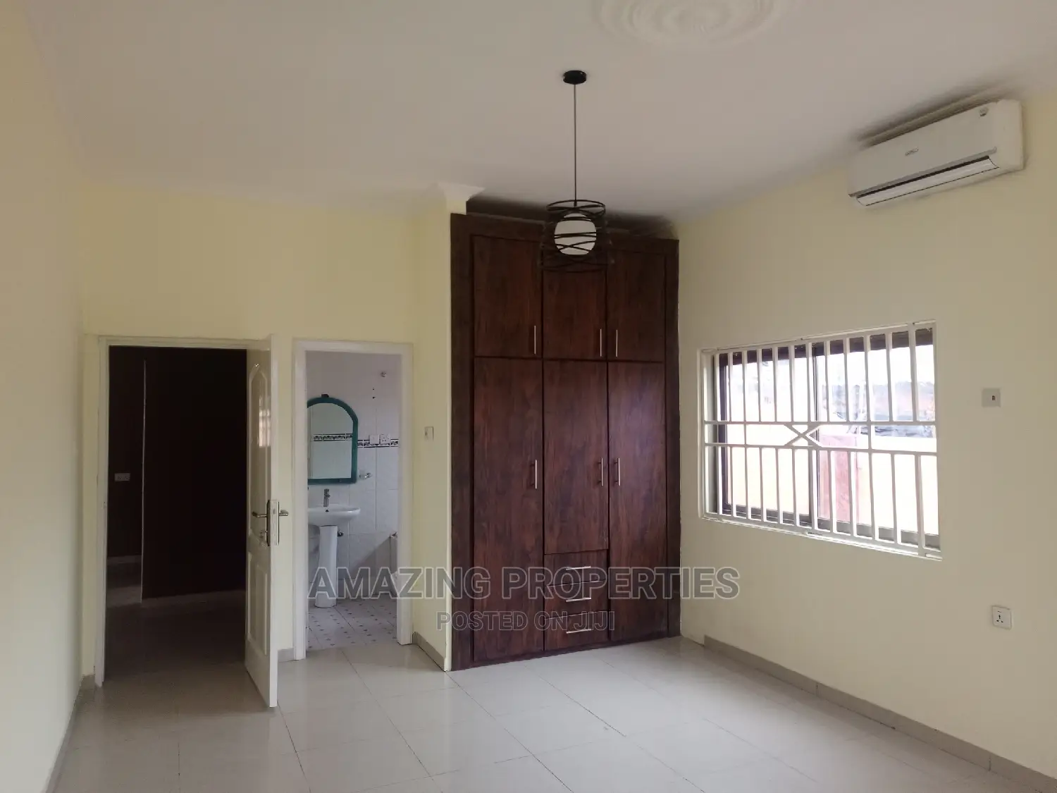 3bdrm House in For Rent 3 Bedrooms for rent