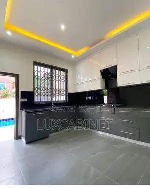 High Quality Kitchen Cabinet