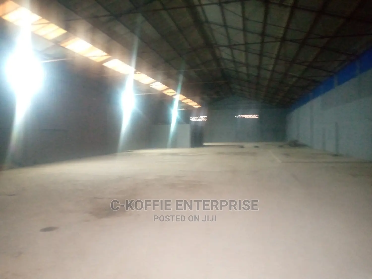 1400 SQM Warehouse at North Kaneshie for Rent
