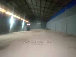 1400 SQM Warehouse at North Kaneshie for Rent
