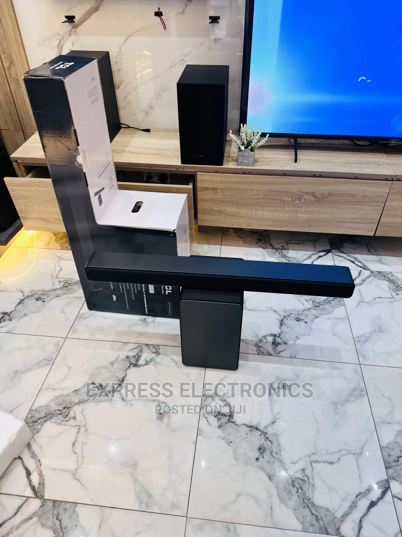 Powerful Sound Effects With Wireless Woofer TCL P733w