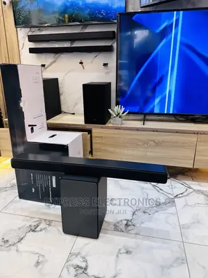 AI Sonic-Adaptation Soundbar With Woofer TCL P733w