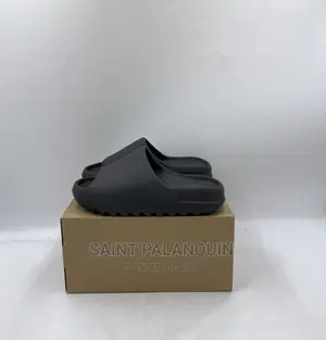 Black Yeezy Slides Limited in Stock