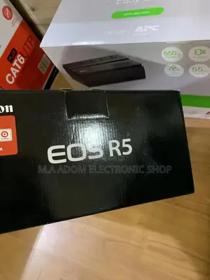 Canon EOS R5 45.0MP Mirrorless Camera - Black Rf24-105mm
