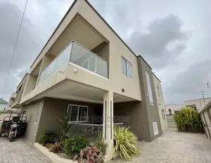 3bdrm House in East Airport, Tseaddo for sale