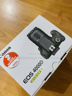 New CANON EOS 4000D + Lens 18-55mm