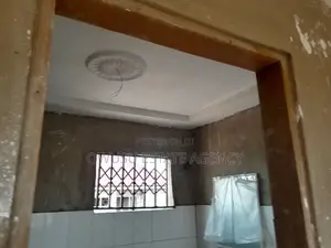 7bdrm House in Appiadu Apimso, Kumasi Metropolitan for sale