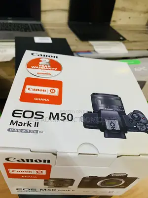 Canon Eos M50 Mark II With Lens 18-55mm