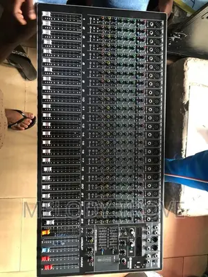 Yamaha Smx24 Mixer With Bluetooth Connectivity