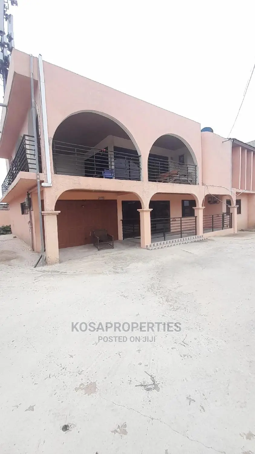4bdrm Apartment in Palm Wine Junction for rent