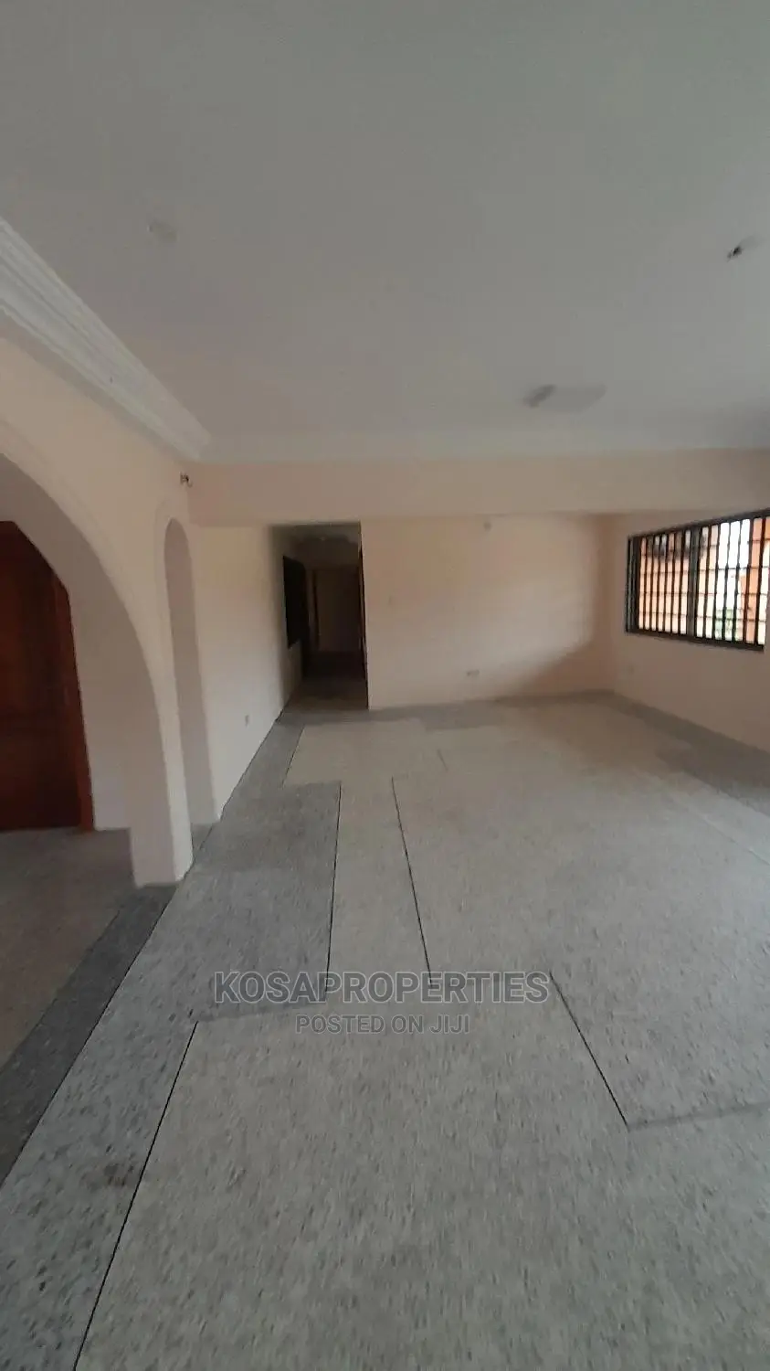4bdrm Apartment in Palm Wine Junction for rent