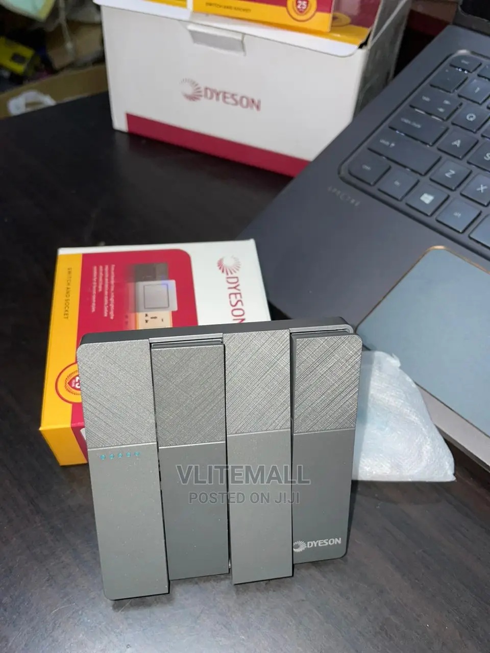 Dyeson 4gang 2way Gray(R2.5)