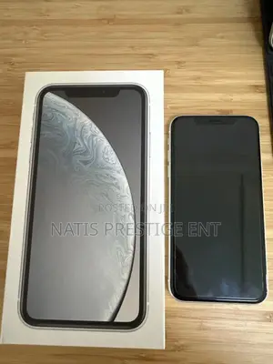 New Apple iPhone XR 128 GB Black