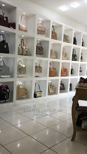 Quality and Affordable Modern Shelves for Shops and Offices