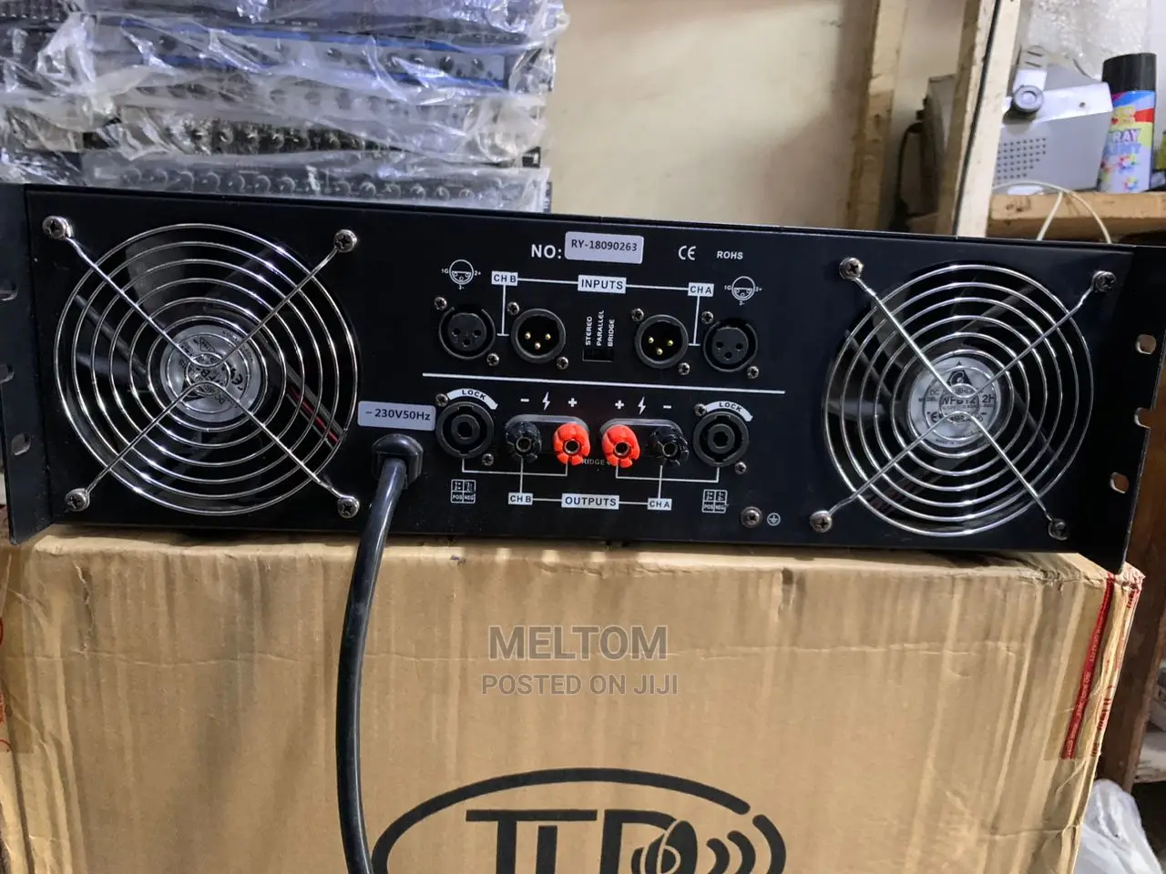 Tremor QT-8000 Mid and Bass Sub Amplifier