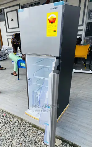 Extremely Cooling Samsung Rt28 Top Freezer Fridge(Gray)