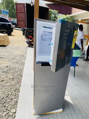 Original RT31 Samsung(Gray)Top Freezer Fridge 