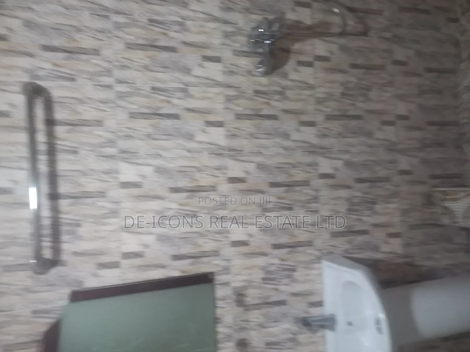 1bdrm Duplex in De-Icons Real Estate, Kasoa for rent