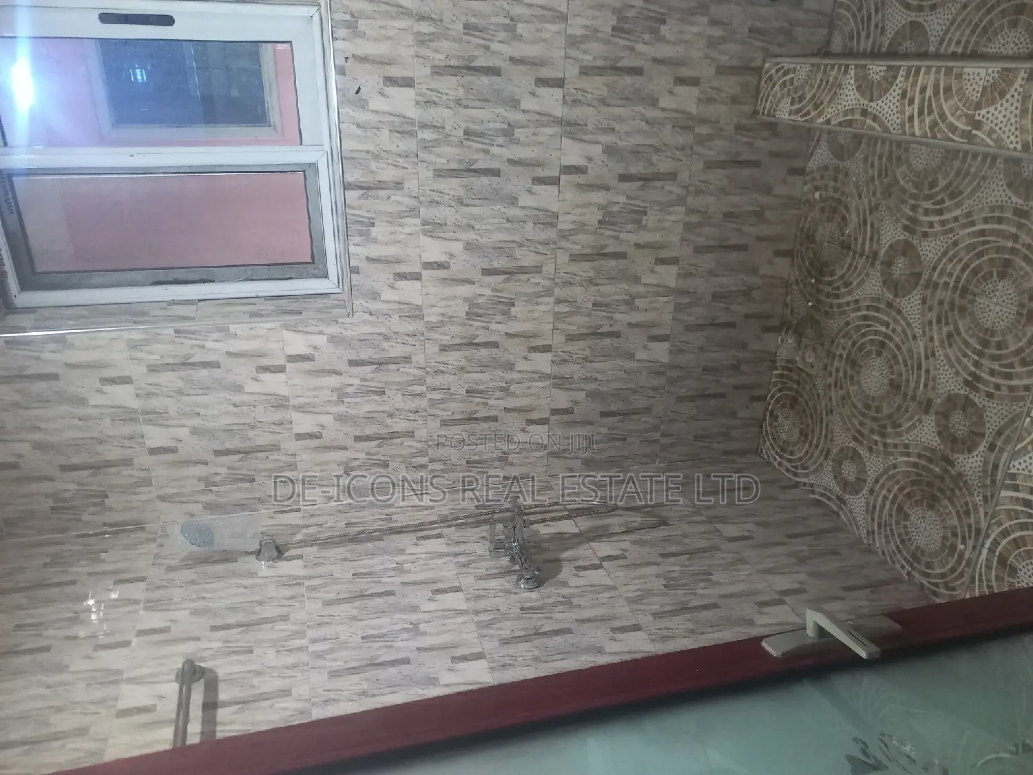 1bdrm Duplex in De-Icons Real Estate, Kasoa for rent