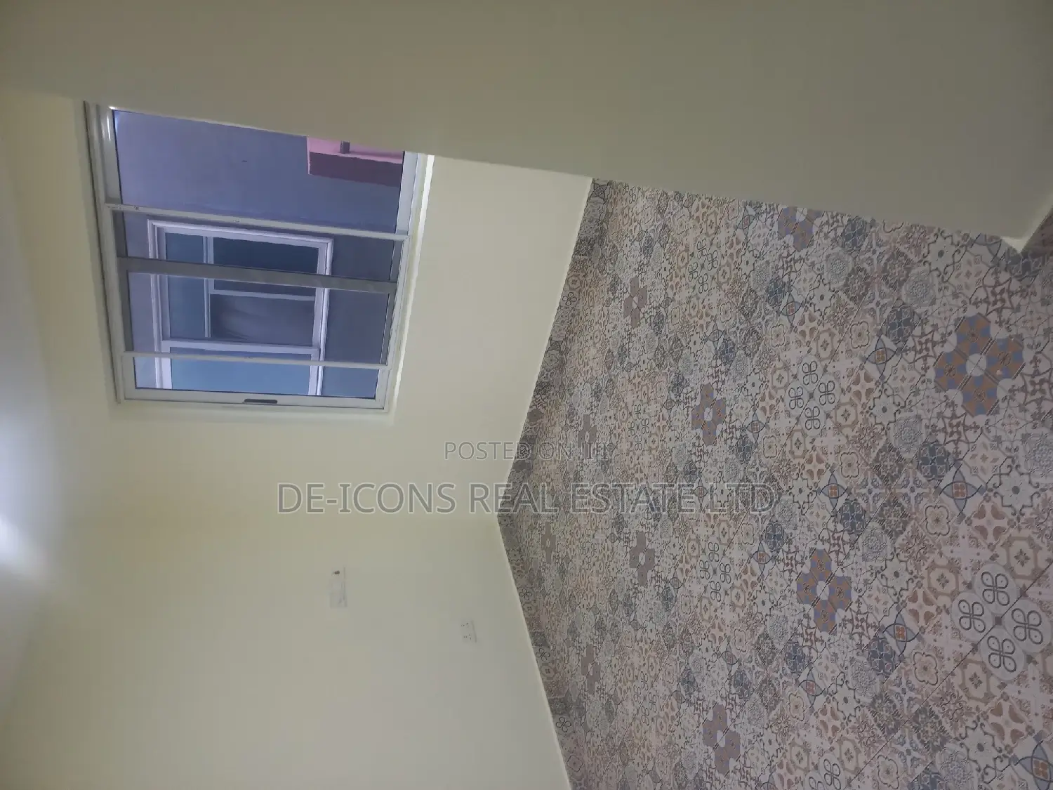 1bdrm Duplex in De-Icons Real Estate, Kasoa for rent