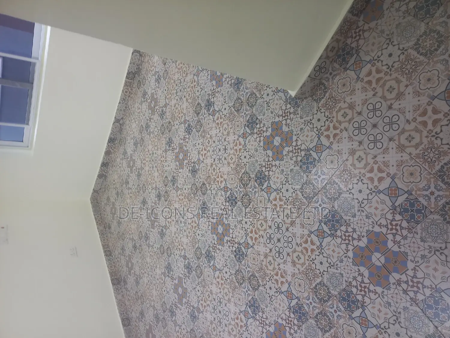 1bdrm Duplex in De-Icons Real Estate, Kasoa for rent