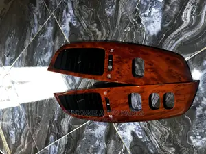 Toyota Land Cruiser100 Vent / Side Trim