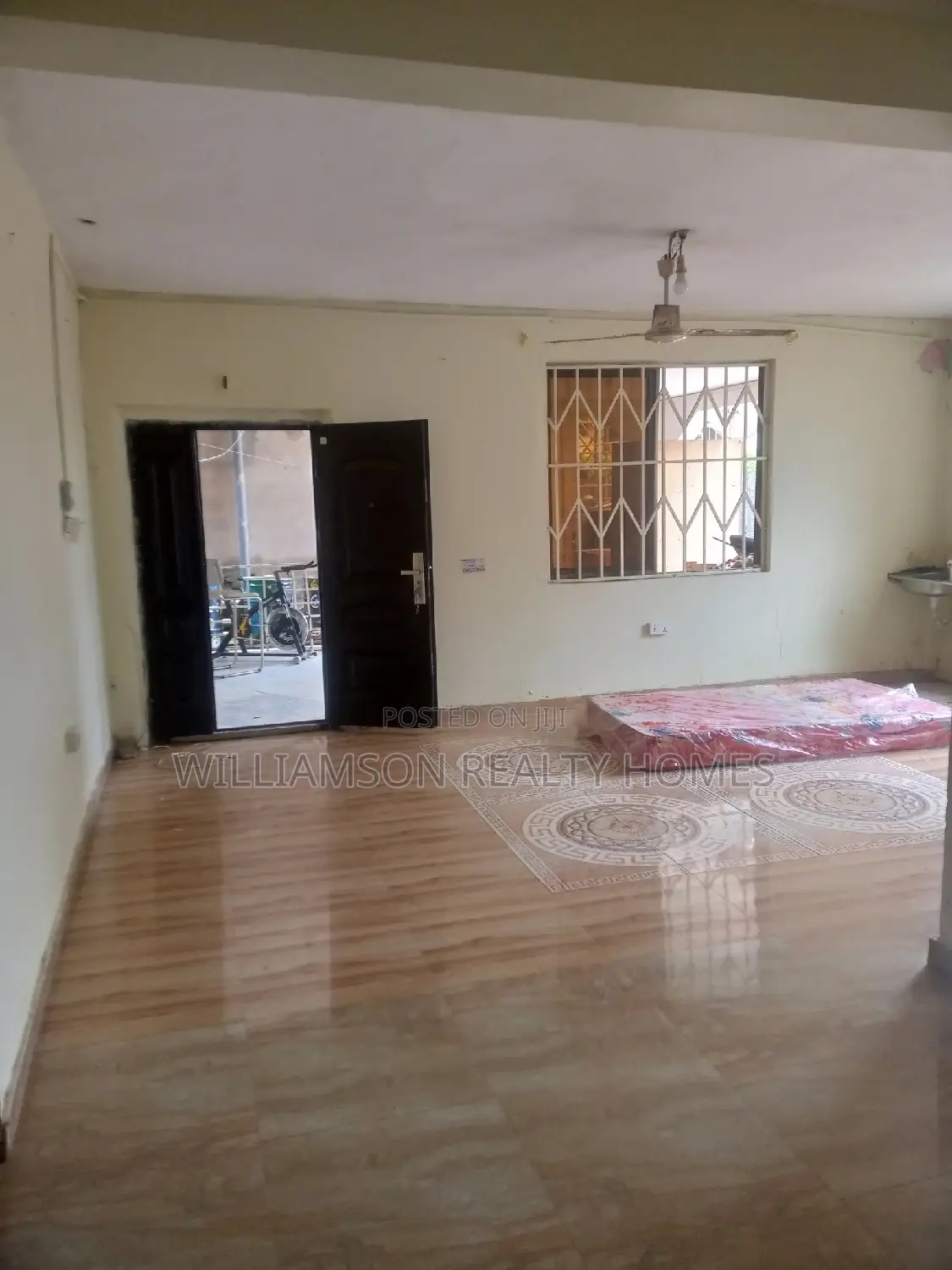 1bdrm Apartment in Community 18 Area, Spintex for rent