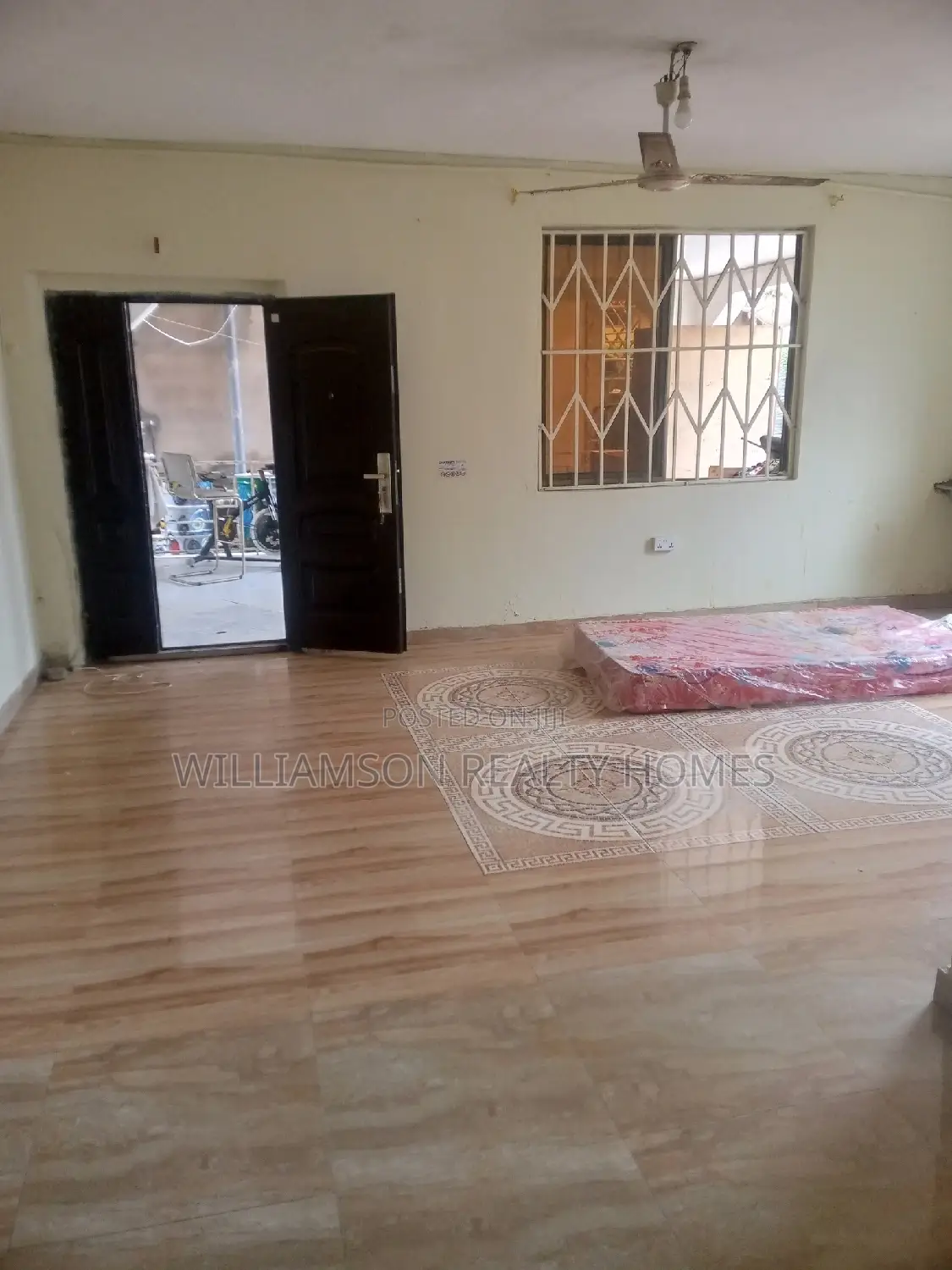 1bdrm Apartment in Community 18 Area, Spintex for rent