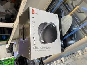 Sealed in Box  Harman Kardon Onyx 7 Bluetooth Speaker