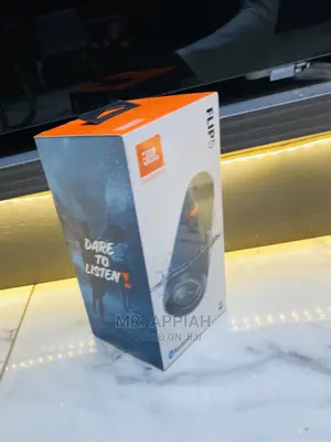 Sealed in Box  JBL Flip 5 Bluetooth Speaker(Black) 
