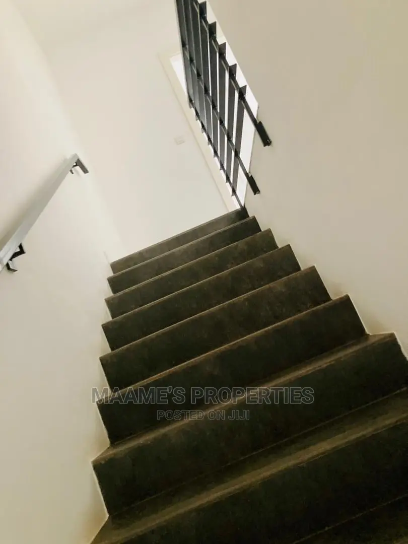 2bdrm Townhouse / Terrace in Maame’S Properties, Oyarifa for rent