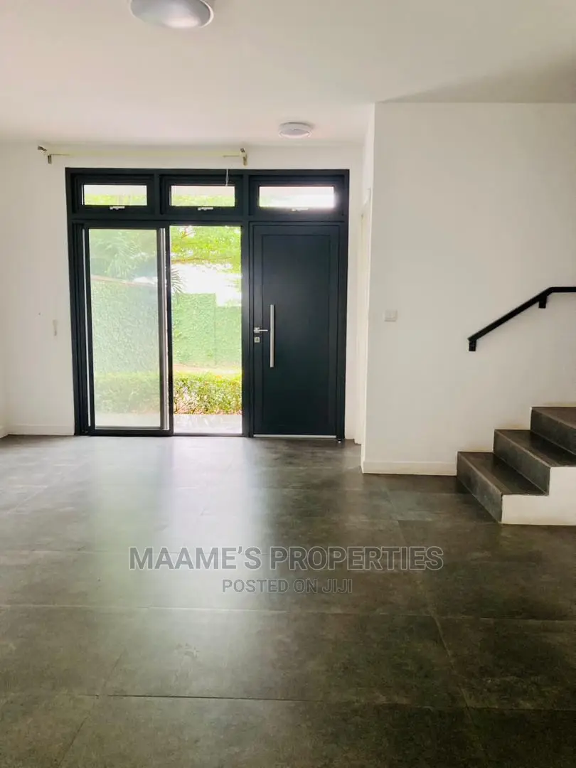 2bdrm Townhouse / Terrace in Maame’S Properties, Oyarifa for rent