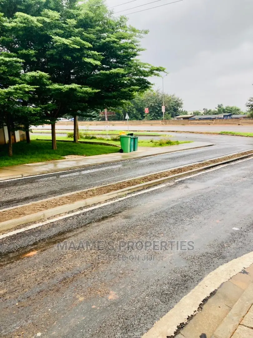 2bdrm Townhouse / Terrace in Maame’S Properties, Oyarifa for rent