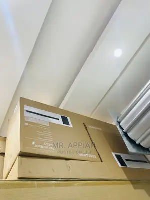 High Quality A450 2.1ch Samsung Basic Black Soundbar System.