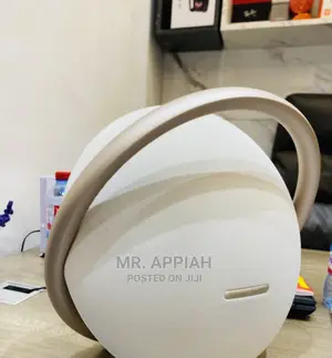 Effective Harman Kardon Onyx 8 Rechargeable Speaker 