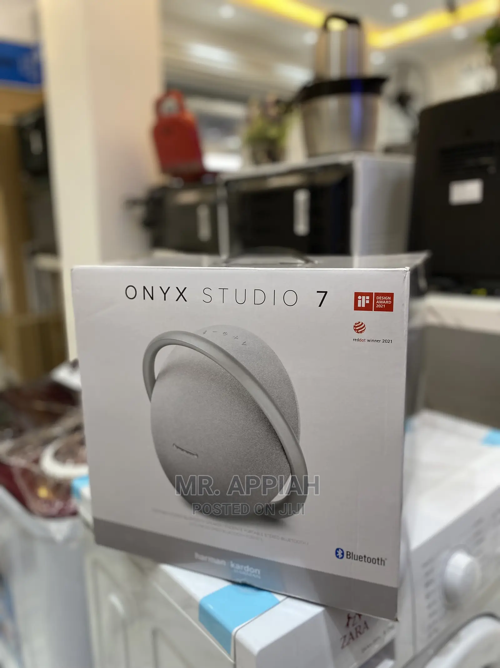 Classic Design Onyx 7 Harman Kardon Rechargeable Speaker 