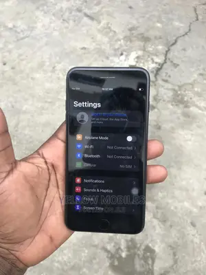 Apple iPhone 7 Plus 32 GB Black