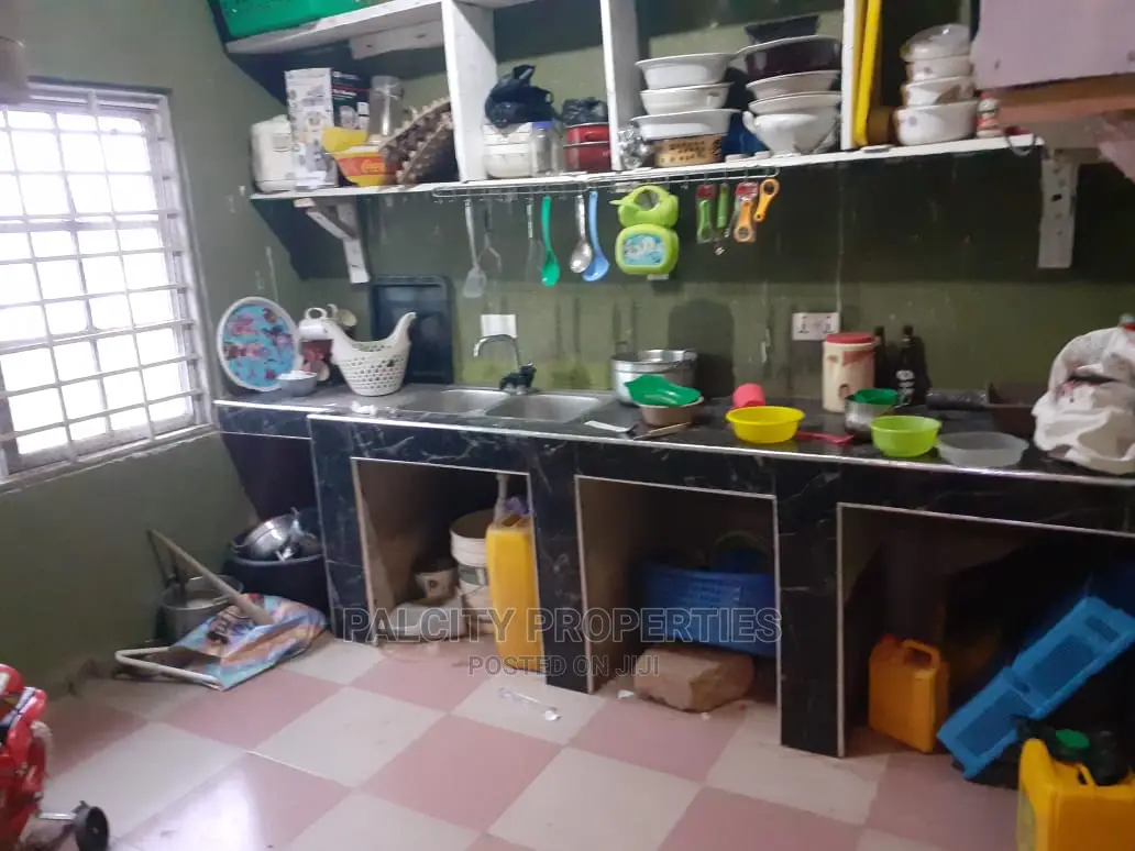 3bdrm House in Aputuogya, Kumasi Metropolitan for sale