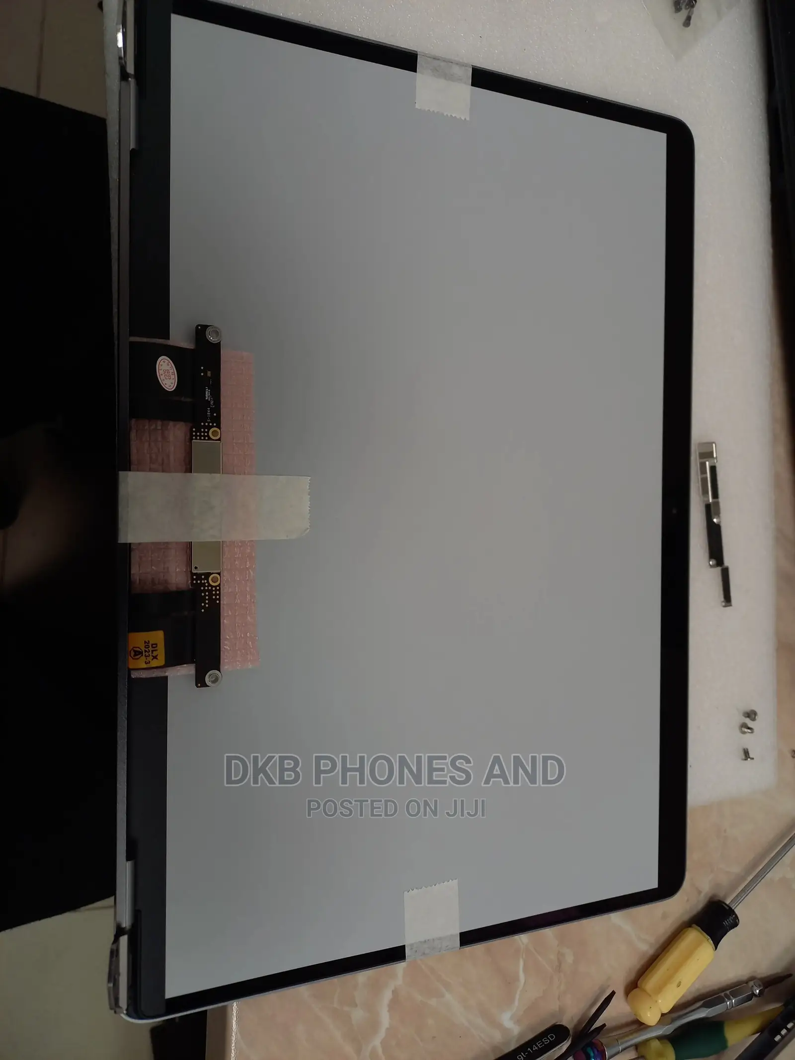 Macbook Screen Replacement 2016 to 2022