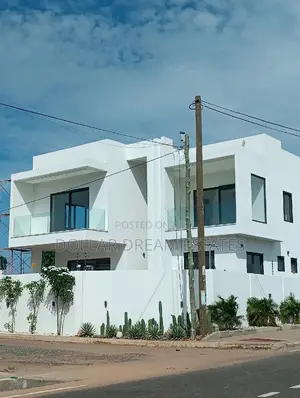 4bdrm House in East Legon for sale