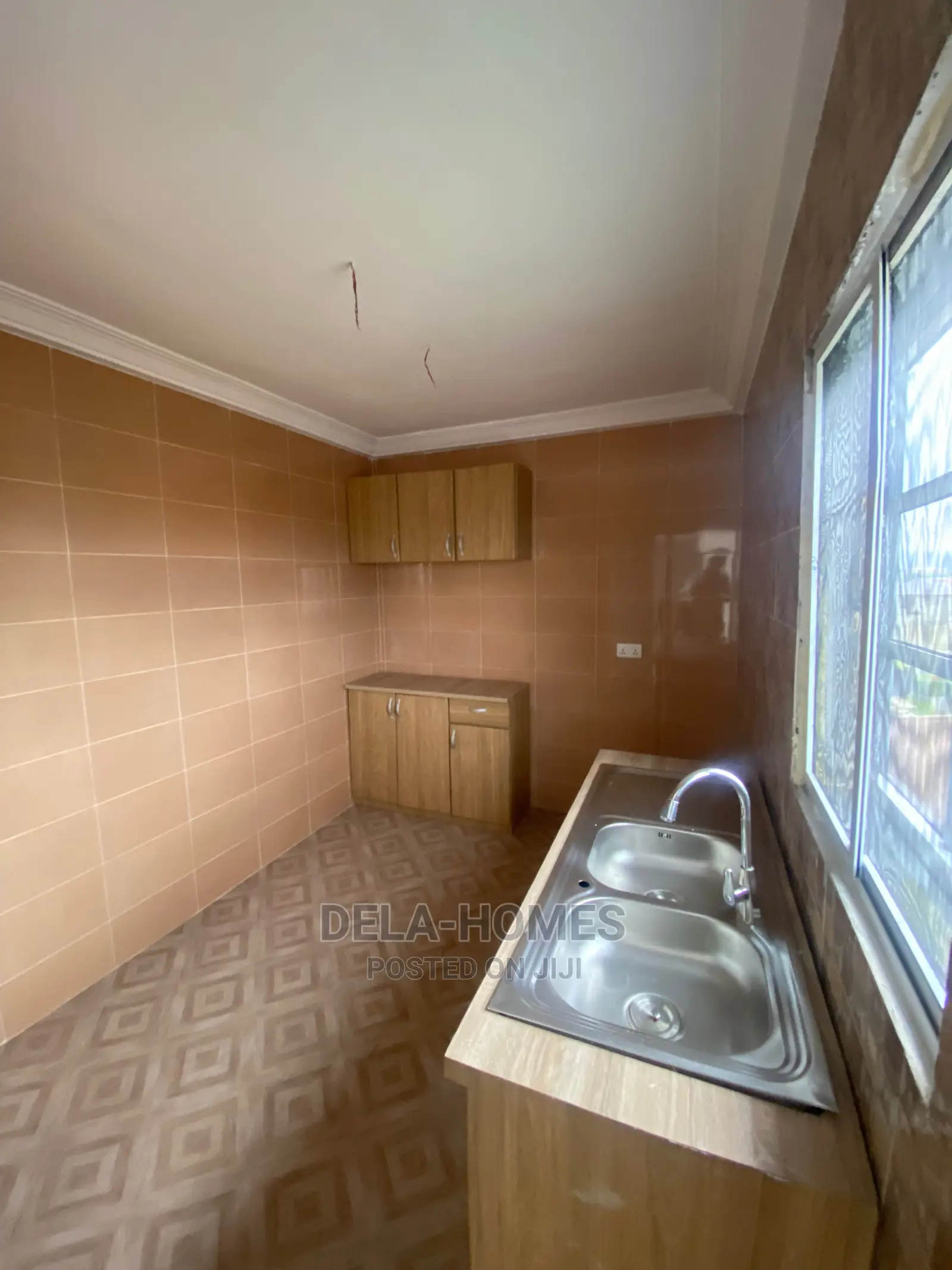Newly Built Chamber N Hall Sc for Rent at Oyarifa