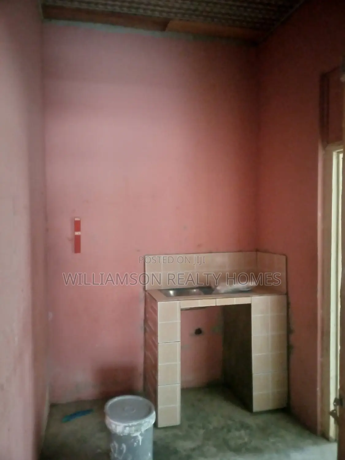 1bdrm Apartment in Community 20 Estate, Spintex for rent
