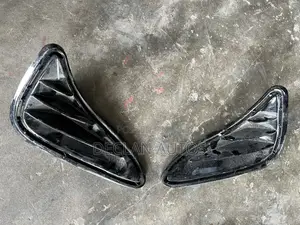 Toyota Corolla 2017 LE Foglight Cover