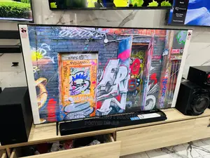 Samsung UHD Smart Spectacular Display 85”Au7172