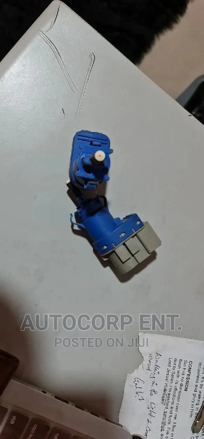 Ford Escape, Focus, Fusion Brake Switch