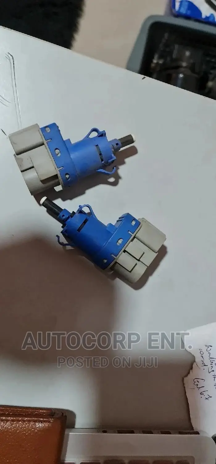 Ford Escape, Focus, Fusion Brake Switch