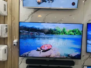 Unique Clear Glossy Lg 55 Inches LED UQ80 